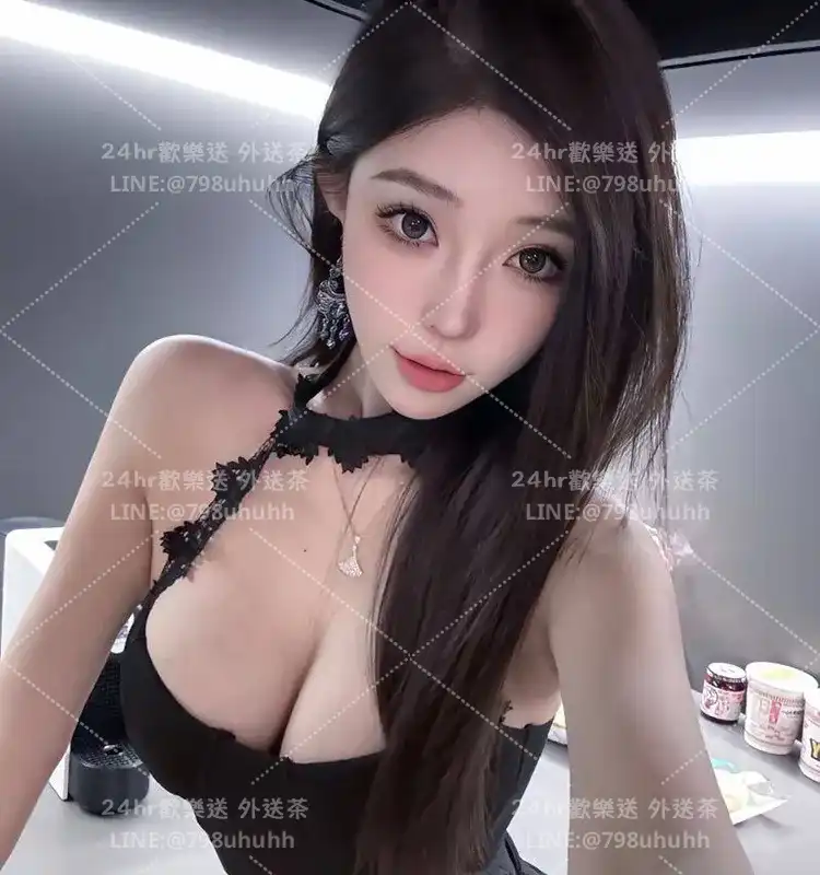 菲妮