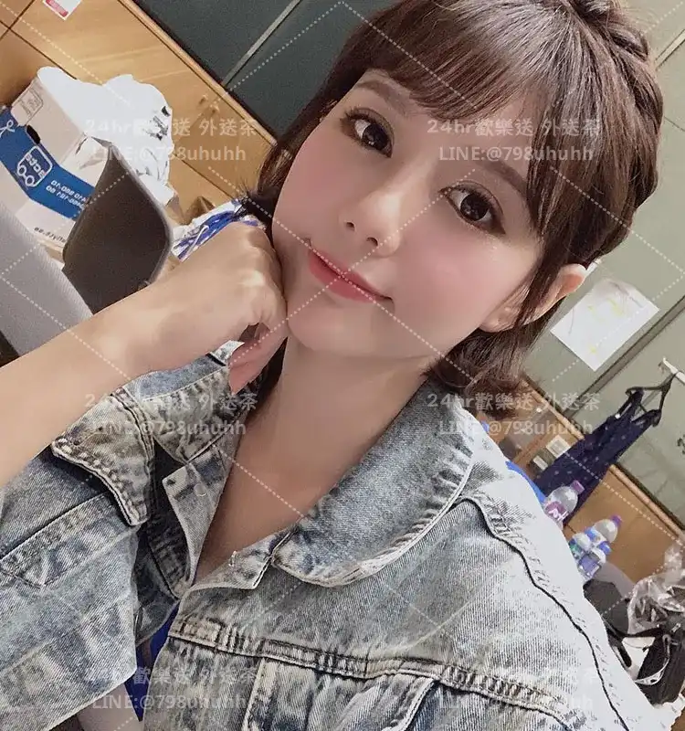 錦芃