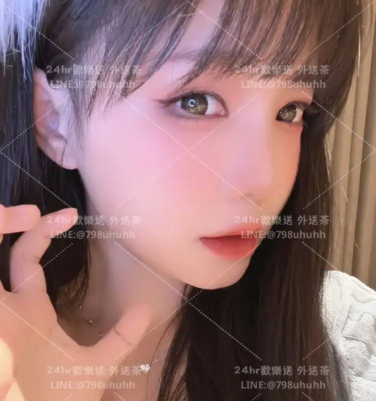 唅念