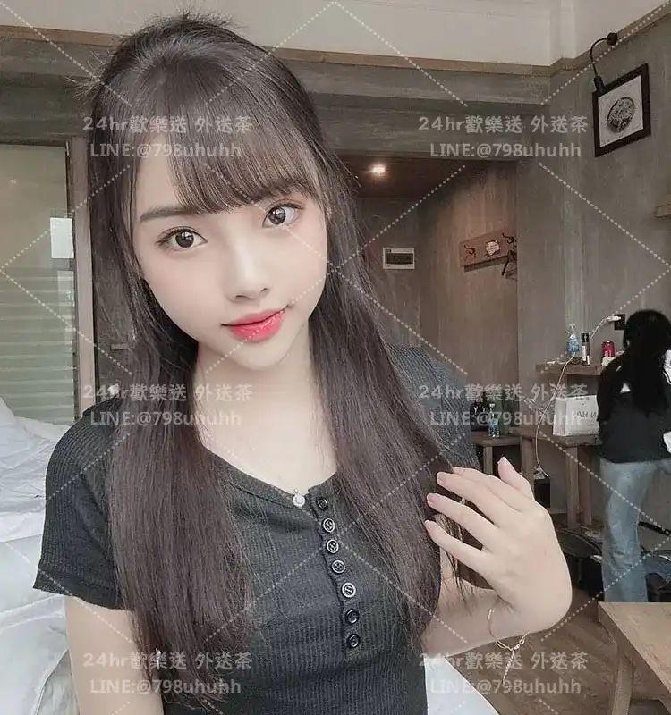 唅沁